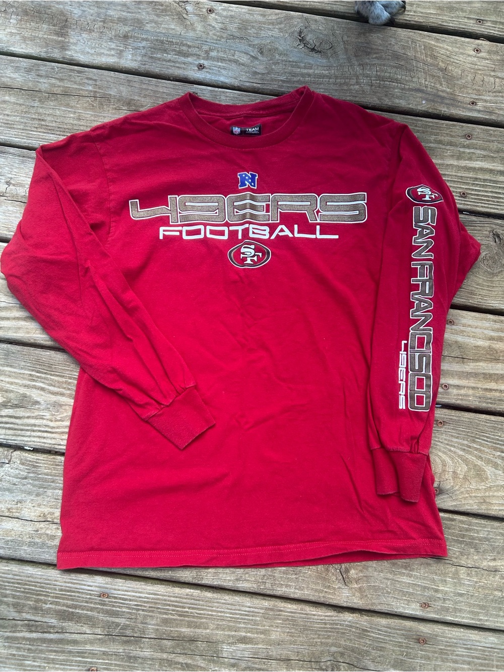 Team Apparel San Francisco 49ers Red Long-Sleeve Tee